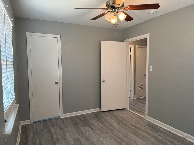 2507 Normont Cir — Photo 7