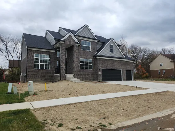 14239 Red Oak Dr, Belleville, MI 48111