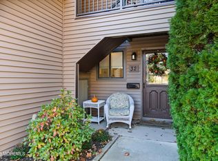32 Ellsworth Ct, Red Bank, NJ 07701