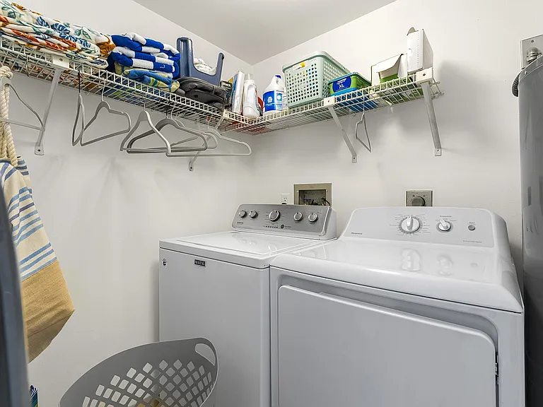 2155 Galleon Dr #E4 — Photo 29