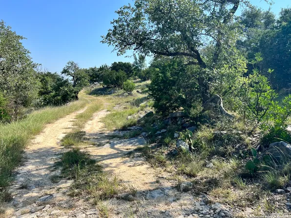 6592 CR 390, Camp Wood, TX 78833