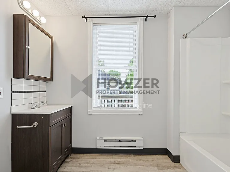 127 Park St #10 — Photo 20