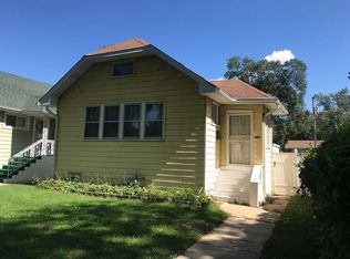 2041 S 14th Ave, Broadview, IL 60155