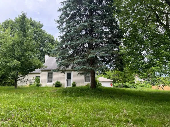 5061 Walsh Dr, Brighton, MI 48114