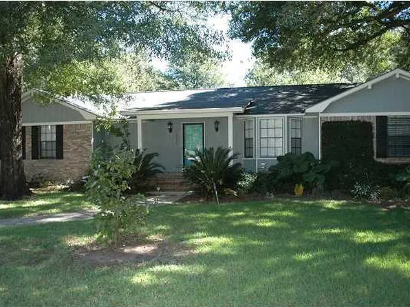 6500 Walking Horse Ct, Mobile, AL 36695