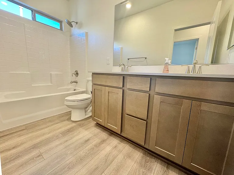 1548 Little Penguin St — Photo 19