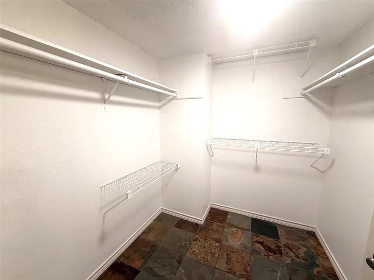 2508 W 12th St #304 — Photo 14