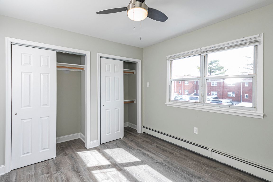Spacious custom closets and ceiling fans in bedrooms