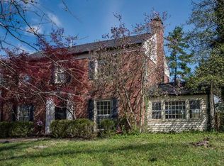 2 Foxboro Rd, Saint Louis, MO 63124