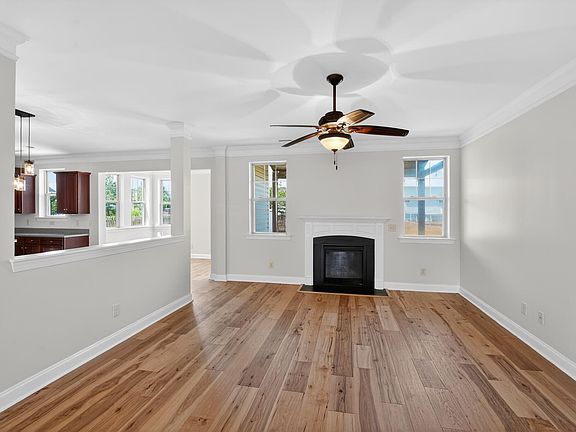 3rd image of 122 Callahan Trl