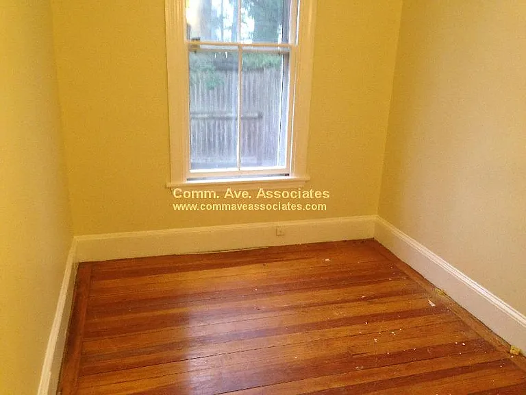 62 Maple St #1 — Photo 4