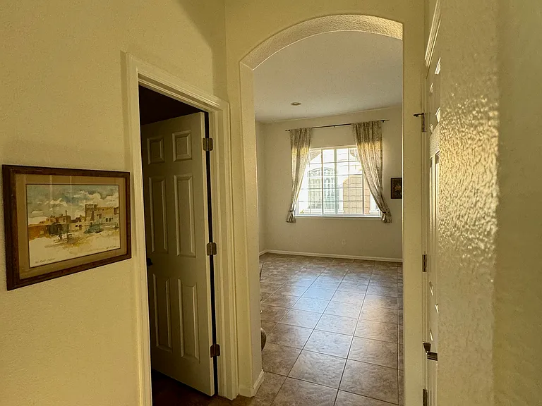 1652 Cherry Hills Ln — Photo 15