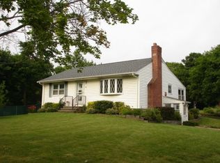 47 Naugatuck St, East Haven, CT 06512