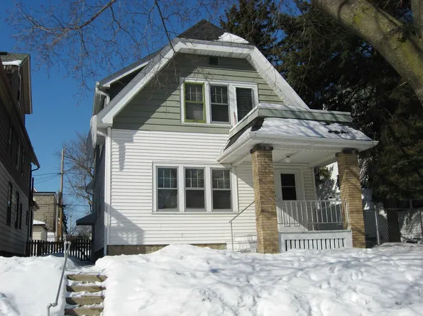 2529 N Booth St, Milwaukee, WI 53212