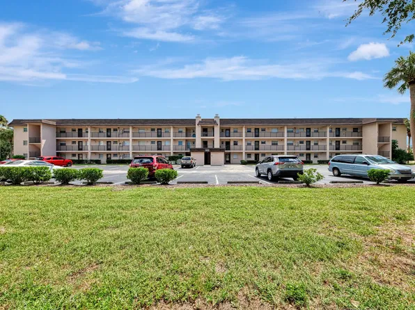 102 Capri Isles Blvd, Venice, FL