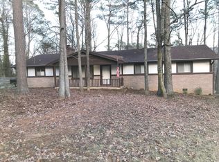 941 Dry Valley Rd, Rossville, GA 30741