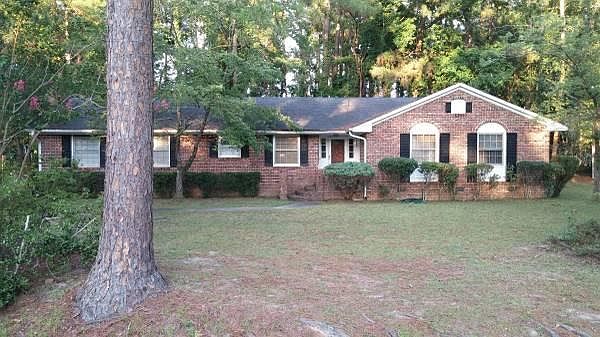 2nd image of 3001 Marjory Cir