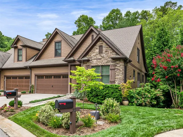 30 Meadow Village Ln, Asheville, NC 28803