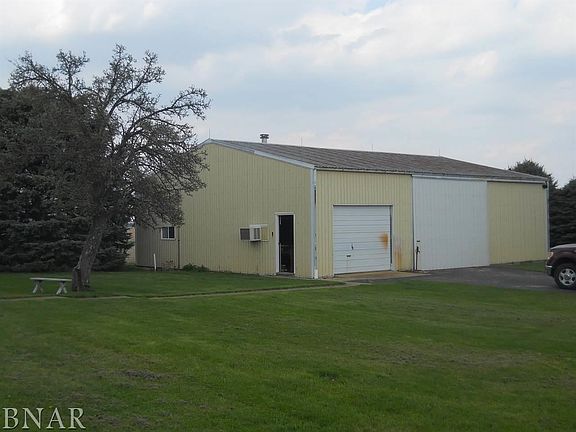 2nd image of 1066 County Road 2150 E