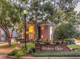 2 Hilshire Oaks Ct, Houston, TX 77055
