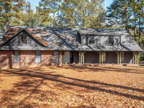 221 Monterey Cir, Gadsden, AL 35901