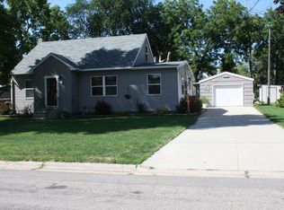 505 10th Ave SE, Waseca, MN 56093