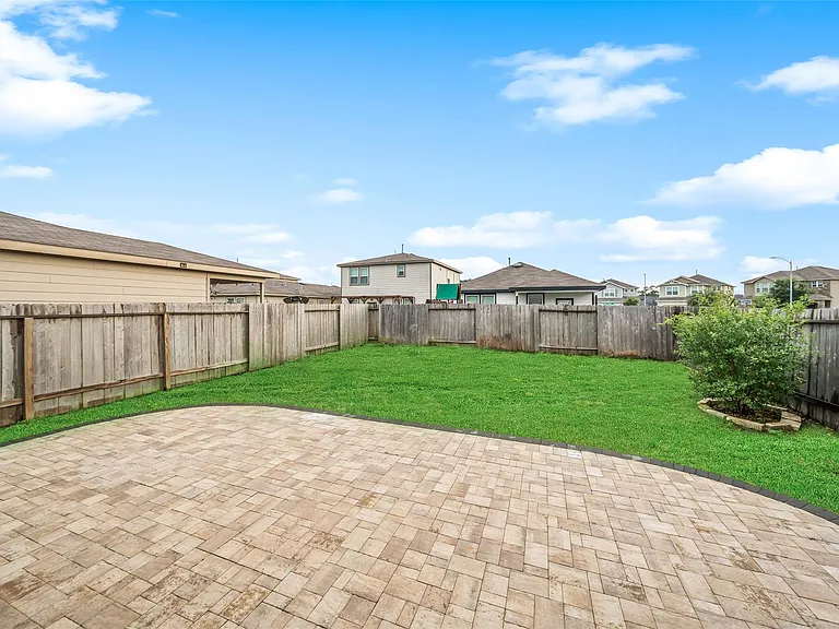 14551 Maple Field Dr — Photo 24