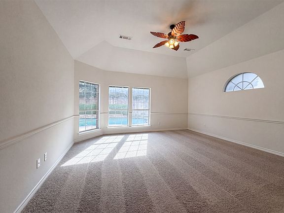 4th image of 3014 Saint Amanda Dr