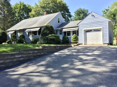 313 S Main St, Hopedale, MA, 01747