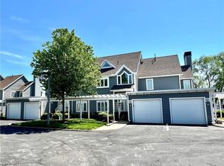 185 Marina Point Dr, Sandusky, OH 44870