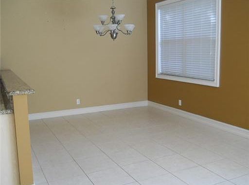 5th image of 3432 NE 13th Avenue #0