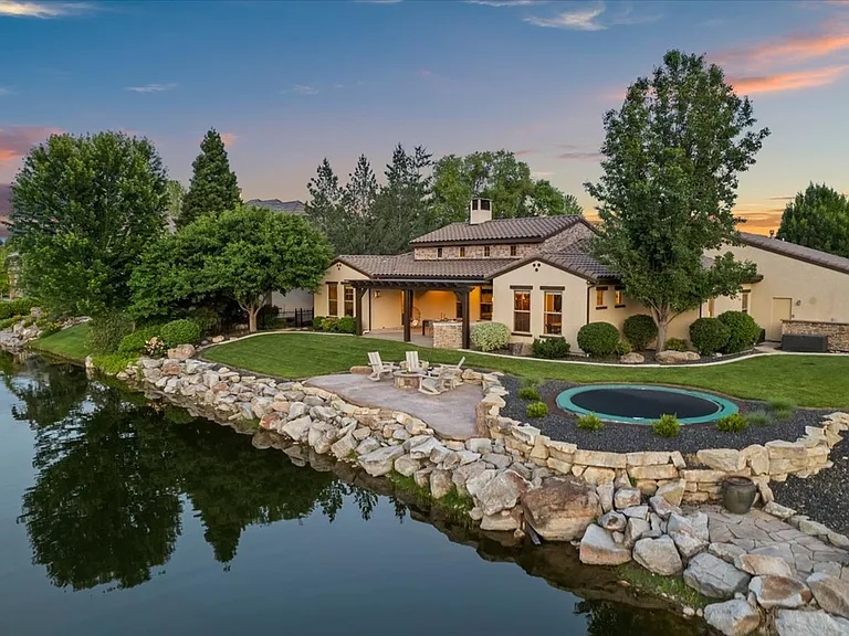 966 W Watersford Dr — Photo 60