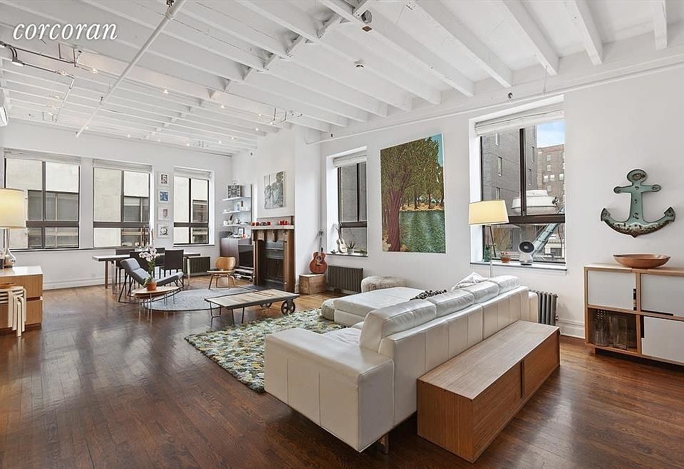 1st image of 117 W 17th St
