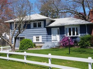 39 Bayonne Ave, Warwick, RI 02889