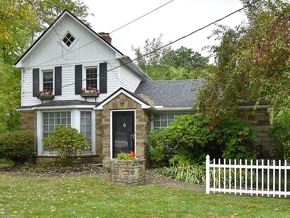 2nd image of 35755 Miles Rd