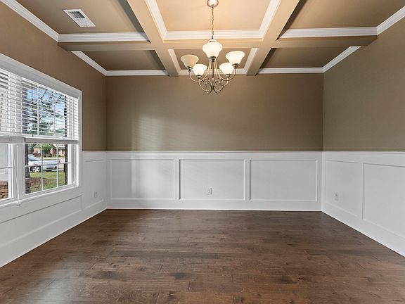 4th image of 219 Warhawk Dr