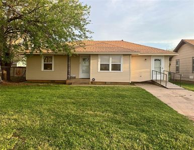 1612 Hunt Ave, Clinton, OK, 73601