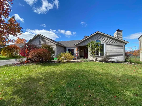 8011 Pebble Creek Pl, Fort Wayne, IN 46835