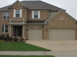 5112 Christa Dr, Naperville, IL 60564