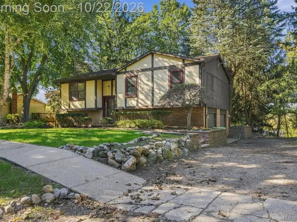 815 Union St, Milford, MI 48381