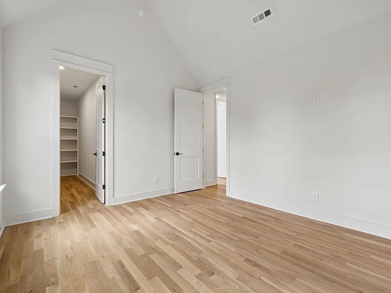 905 Potter Ln — Photo 44