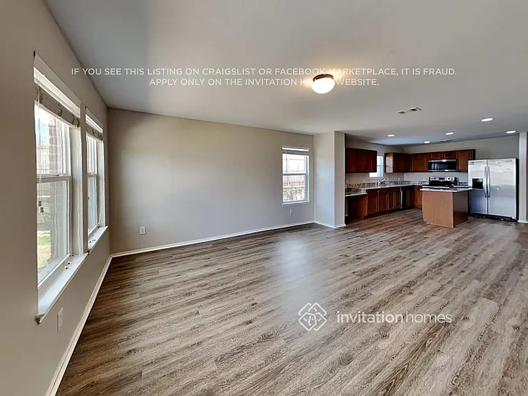 602 Azalea Dr — Photo 4