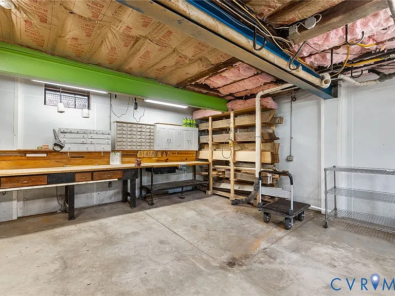 209 Ross Rd — Photo 32