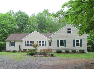 11828 Salem Wood Rd, Hayes, VA 23061