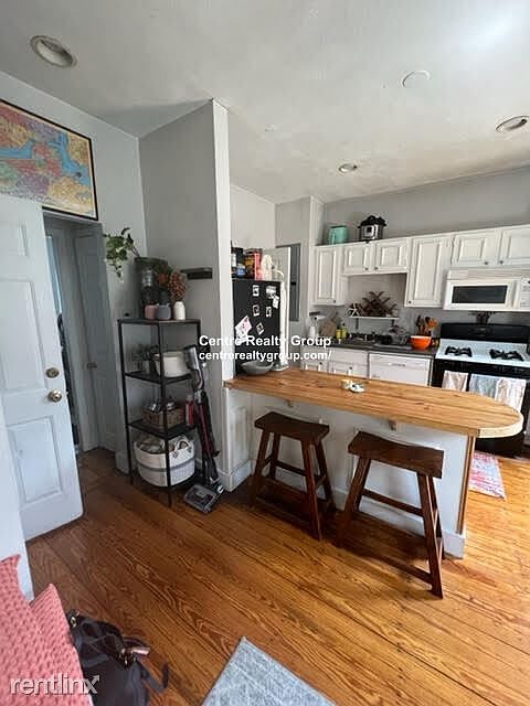 3 K St. Pl. #1B Boston (South Boston) Shared Unit Photo 1