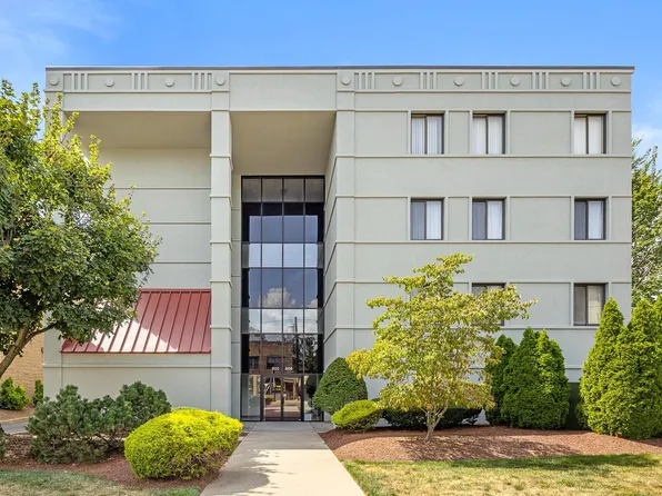 200 Paterson Ave APT 1E, East Rutherford, NJ 07073