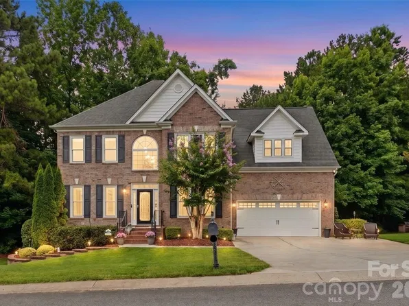 112 Millwood Dr, Fort Mill, SC 29715