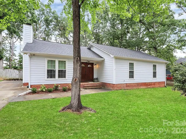 8306 Red Lantern Rd, Indian Trail, NC 28079