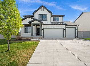 1229 W Brinkerhoff Dr, West Jordan, UT 84084