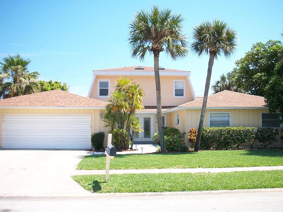 1st image of 711 Palm Dr